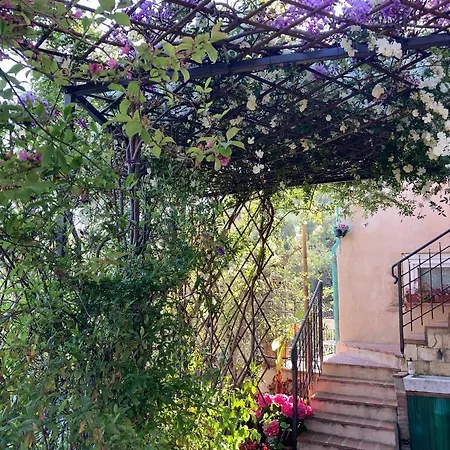 La Casina Delle Rondini 컨트리하우스